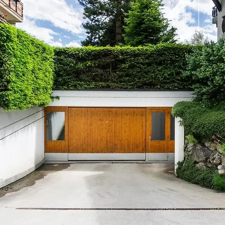 Contemporary Alpine 2-bedroom Appartamento Crans-Montana